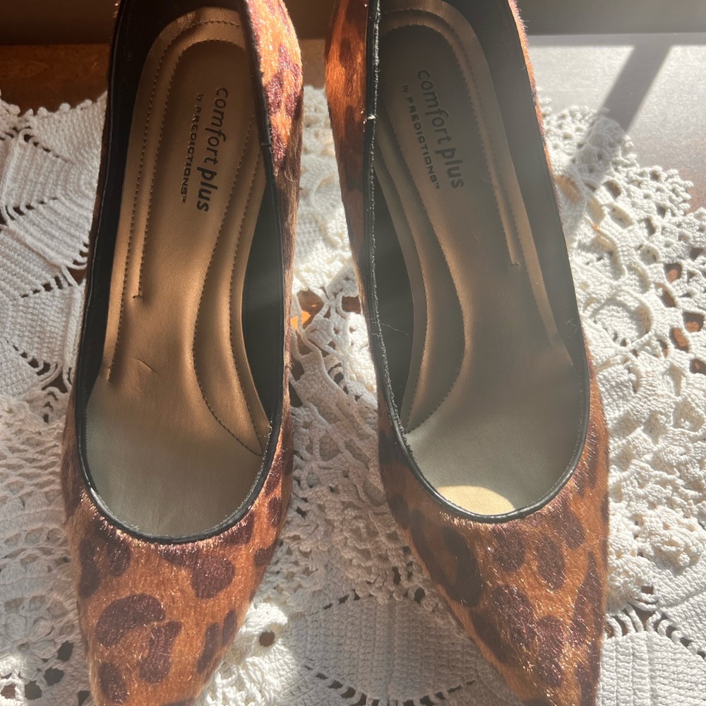 Comfort Plus by Predictions Brown Leopard Heels